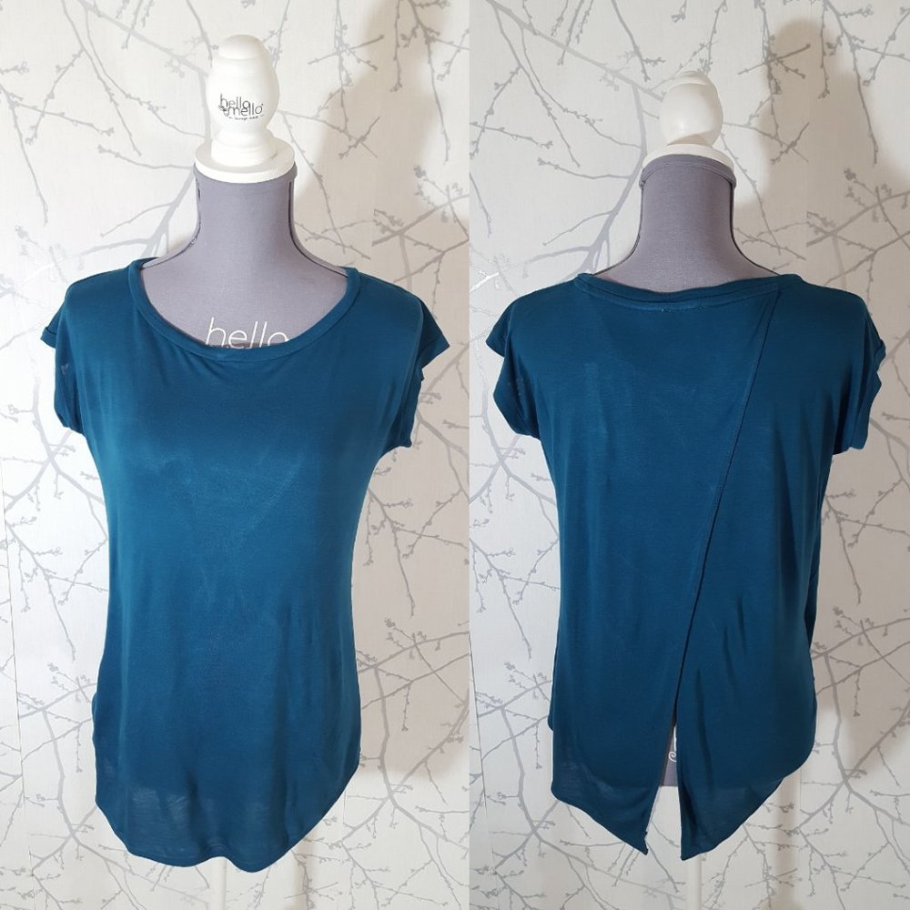 Wilfred Emerald Green Split Back Short Sleeve Tee